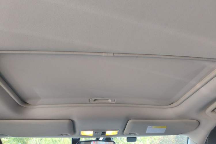 Used Mitsubishi Outlander 2018 2.4L 4x4 Elite Edition 5 Seats Headliner