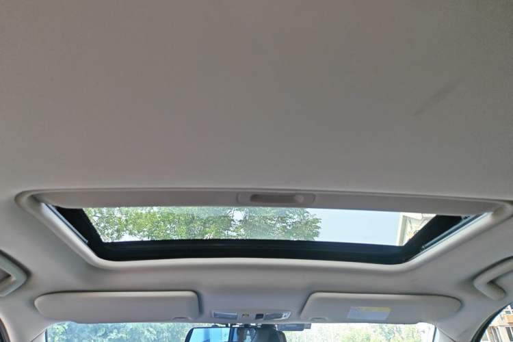 Used Mitsubishi Outlander 2018 2.4L 4x4 Elite Edition 5 Seats Headliner
