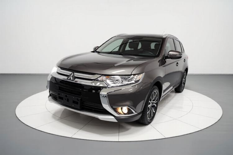 Used Mitsubishi Outlander 2018 2.0L Two-Wheel Drive Glory Edition 5 Seats Guazi used car, China used car export, Used car for sale, Used  cars, Cheapest cars for sale