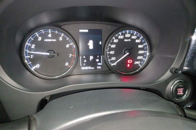 Used Mitsubishi Outlander 2018 2.4L 4x4 Elite Edition 5 Seats Instrument Cluster