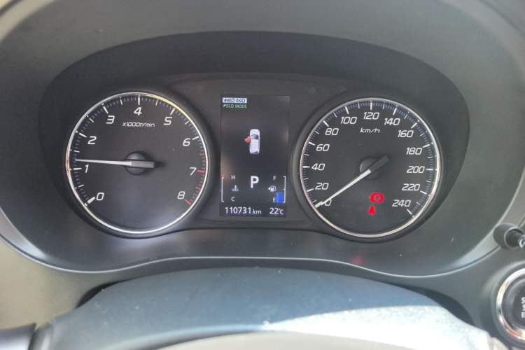 Used Mitsubishi Outlander 2018 2.4L 4x4 Elite Edition 5 Seats Instrument Cluster