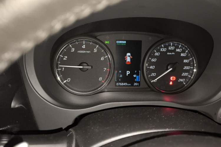 Used Mitsubishi Outlander 2018 2.4L 4x4 Elite Edition 5 Seats Instrument Cluster