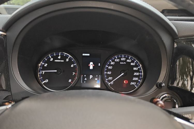 Used Mitsubishi Outlander 2018 2.4L 4x4 Prestige Edition 7 Seats Instrument Cluster