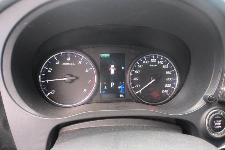 Used Mitsubishi Outlander 2018 2.4L 4x4 Luxury Edition 7-Seater Instrument Cluster