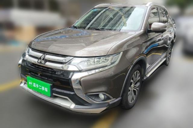 Used Mitsubishi Outlander 2018 2.4L 4x4 Luxury Edition 7-Seater