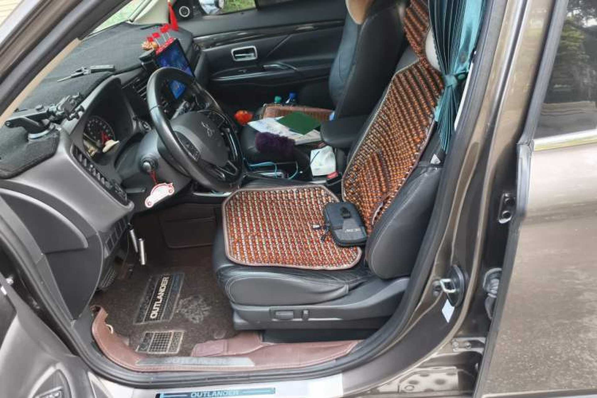 Used Mitsubishi Outlander 2018 2.0L Two-Wheel Drive Glory Edition 5 Seats Left Front Seat