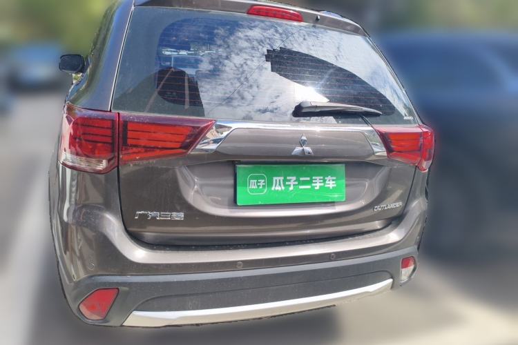 Used Mitsubishi Outlander 2018 2.4L 4x4 Elite Edition 5 Seats Rear