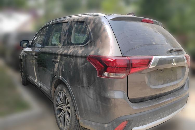 Used Mitsubishi Outlander  Rear Left 45 Deg