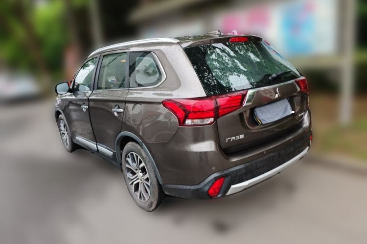 Used Mitsubishi Outlander 2018 2.4L 4x4 Elite Edition 5 Seats Rear Left 45 Deg