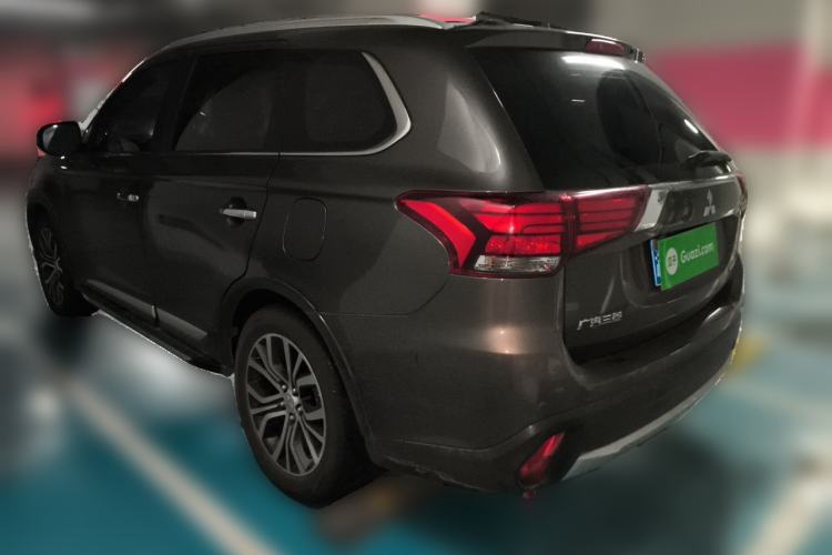 Used Mitsubishi Outlander 2018 2.4L 4x4 Elite Edition 5 Seats Rear Left 45 Deg