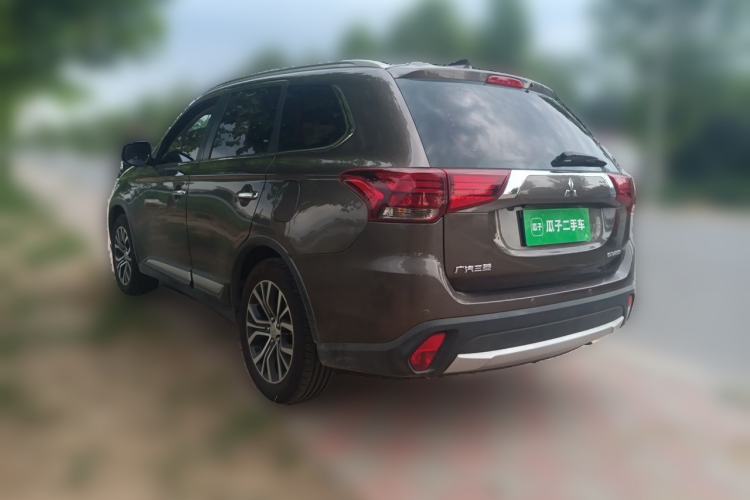 Used Mitsubishi Outlander 2018 2.4L 4x4 Elite Edition 5 Seats Rear Left 45 Deg