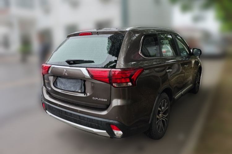Used Mitsubishi Outlander 2018 2.4L 4x4 Elite Edition 5 Seats Rear Right 45 Deg