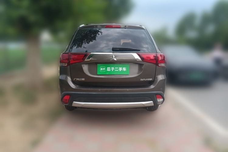 Used Mitsubishi Outlander 2018 2.4L 4x4 Elite Edition 5 Seats Rear