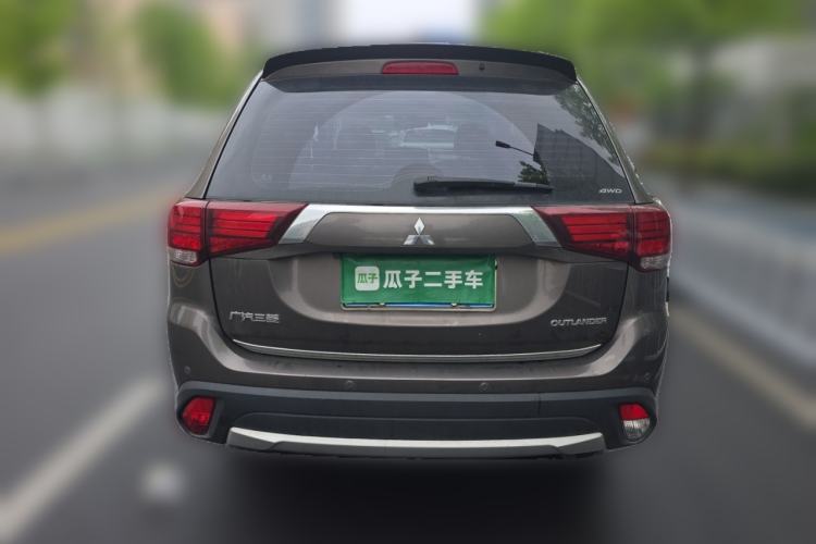 Used Mitsubishi Outlander 2018 2.4L 4x4 Prestige Edition 7 Seats Rear