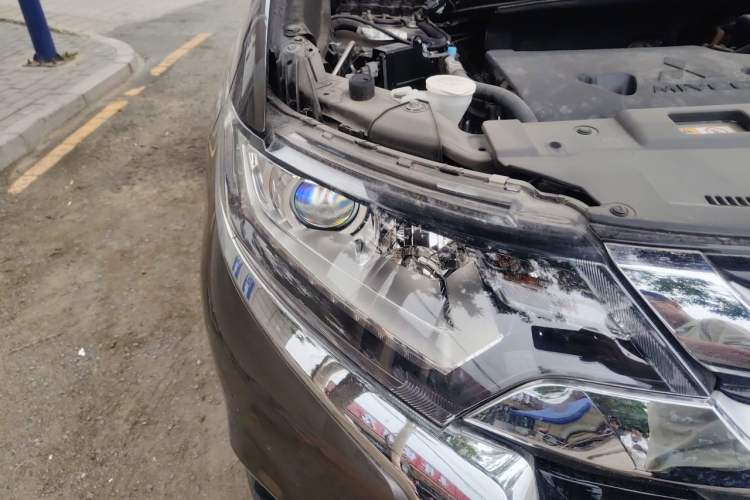 Used Mitsubishi Outlander 2018 2.0L Two-Wheel Drive Glory Edition 5 Seats Right Front Headlight