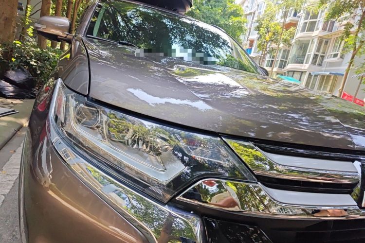 Used Mitsubishi Outlander 2018 2.4L 4x4 Elite Edition 5 Seats Right Front Headlight