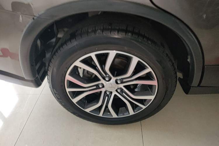 Used Mitsubishi Outlander 2018 2.0L Two-Wheel Drive Glory Edition 5 Seats Right Rear Wheel Hub