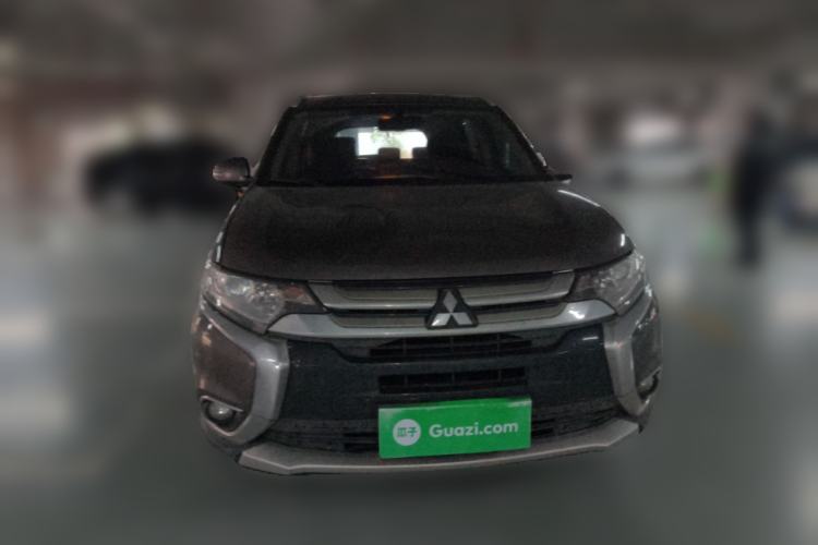 Used Mitsubishi Outlander 2018 2.0L Two-Wheel Drive Glory Edition 5 Seats Front