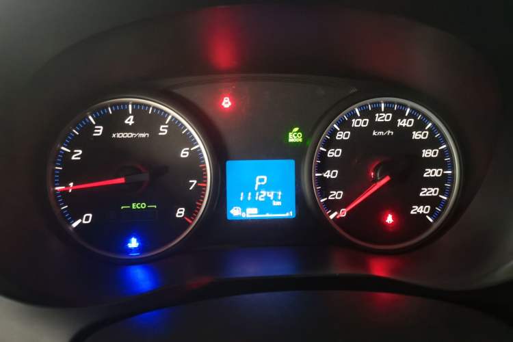 Used Mitsubishi Outlander 2018 2.0L Two-Wheel Drive Glory Edition 5 Seats Instrument Cluster