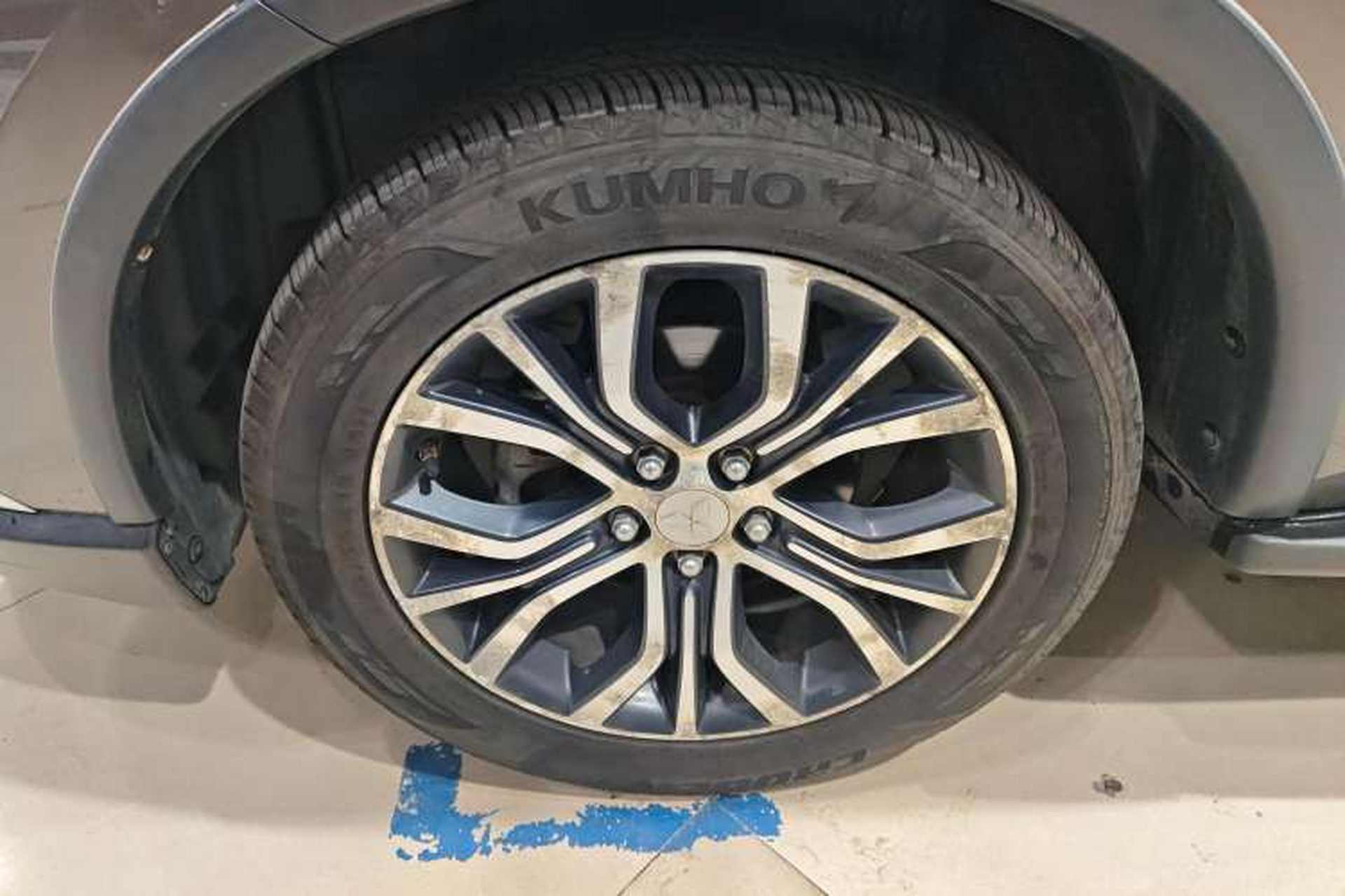 Used Mitsubishi Outlander 2018 2.0L Two-Wheel-Drive Jiale Edition 7-Seater Right Front Wheel Hub
