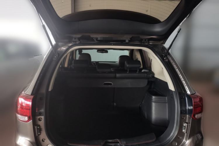 Used Mitsubishi Outlander 2018 2.0L Two-Wheel Drive Glory Edition 5 Seats Trunk