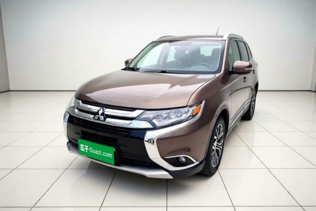 Used Mitsubishi Outlander 2018 2.0L Two-Wheel-Drive Jiale Edition 7-Seater