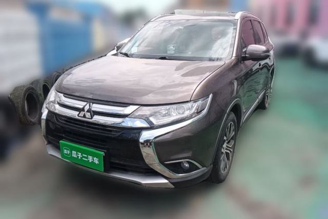 Used Mitsubishi Outlander 2018 2.0L Two-Wheel-Drive Jiale Edition 7-Seater