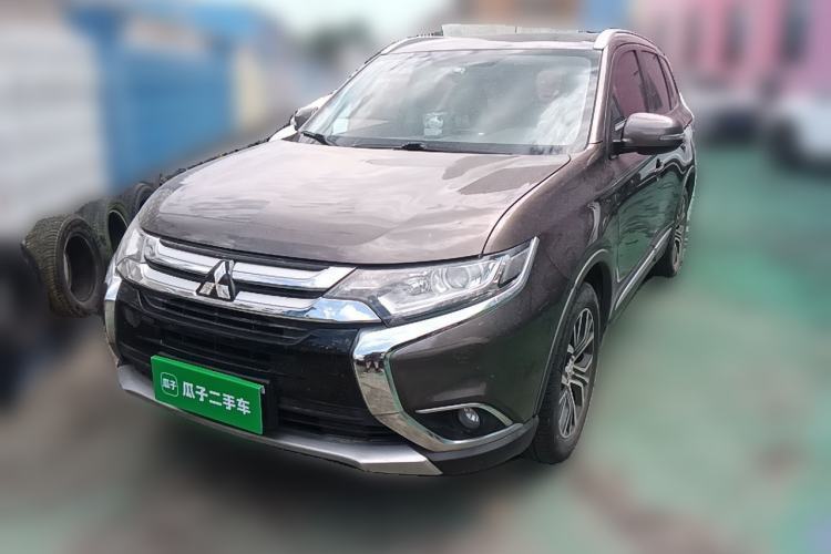 Used Mitsubishi Outlander 2018 2.0L Two-Wheel-Drive Jiale Edition 7-Seater Guazi used car, China used car export, Used car for sale, Used  cars, Cheapest cars for sale