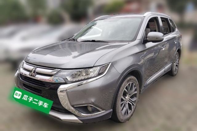 Used Mitsubishi Outlander 2018 2.0L Two-Wheel-Drive Jiale Edition 7-Seater