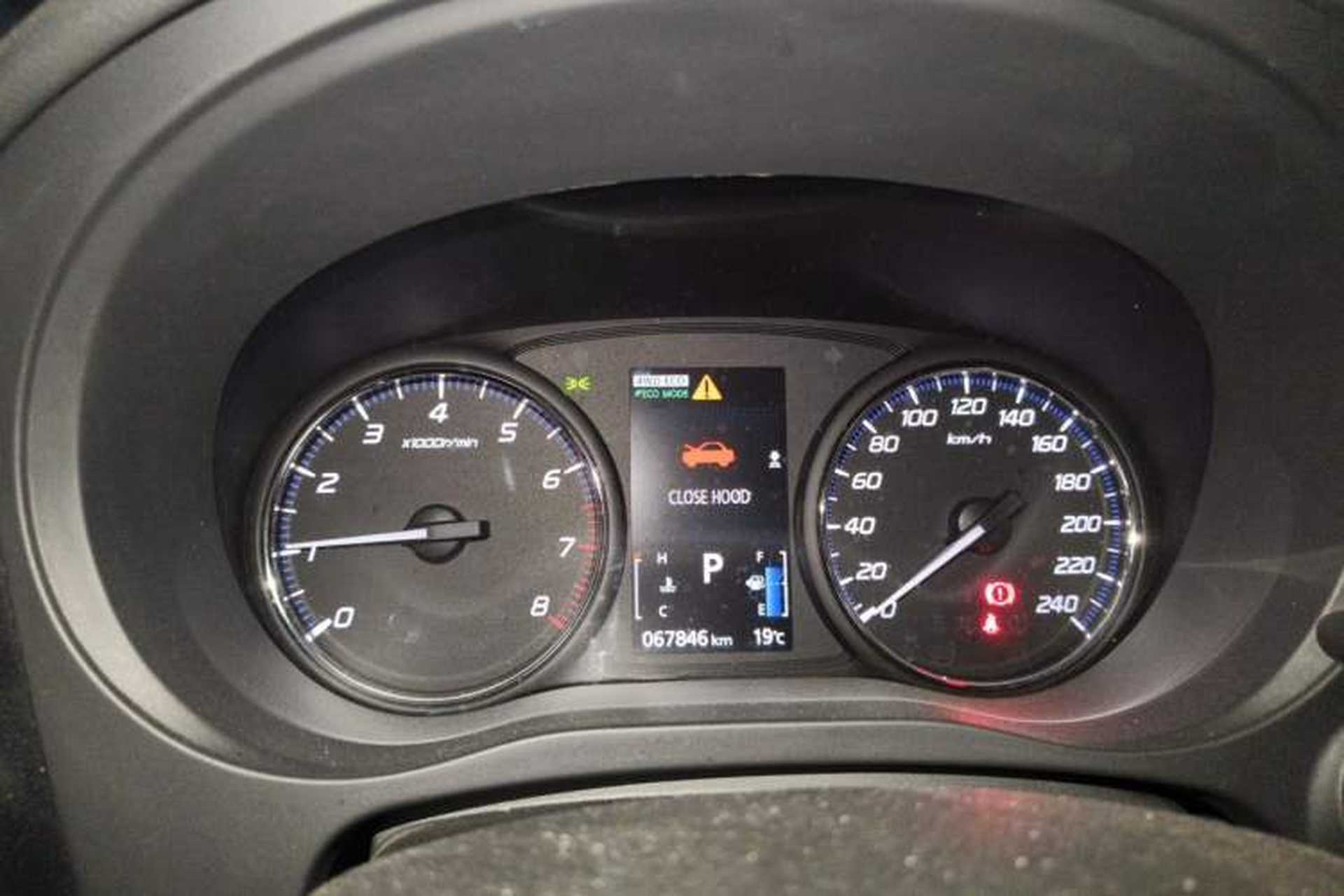 Used Mitsubishi Outlander 2018 2.4L 4x4 Luxury Edition 7-Seater Instrument Cluster