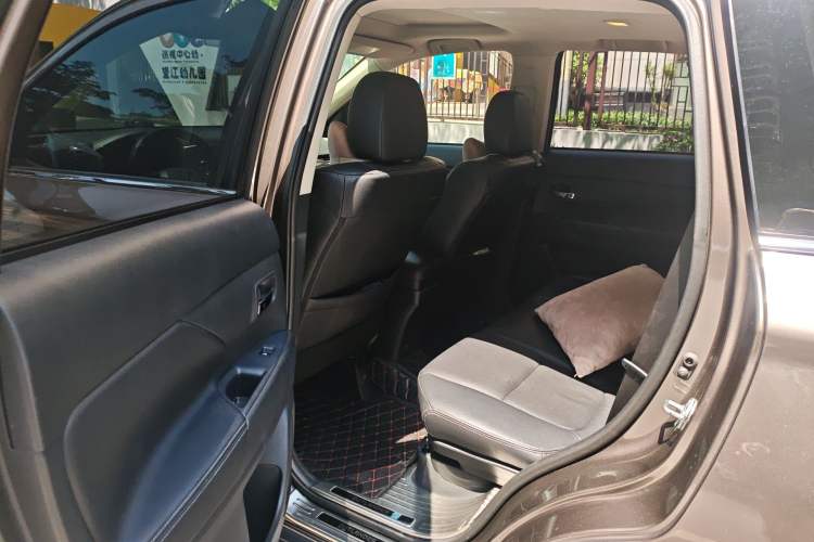 Used Mitsubishi Outlander 2018 2.4L 4x4 Elite Edition 5 Seats Left Rear Seat