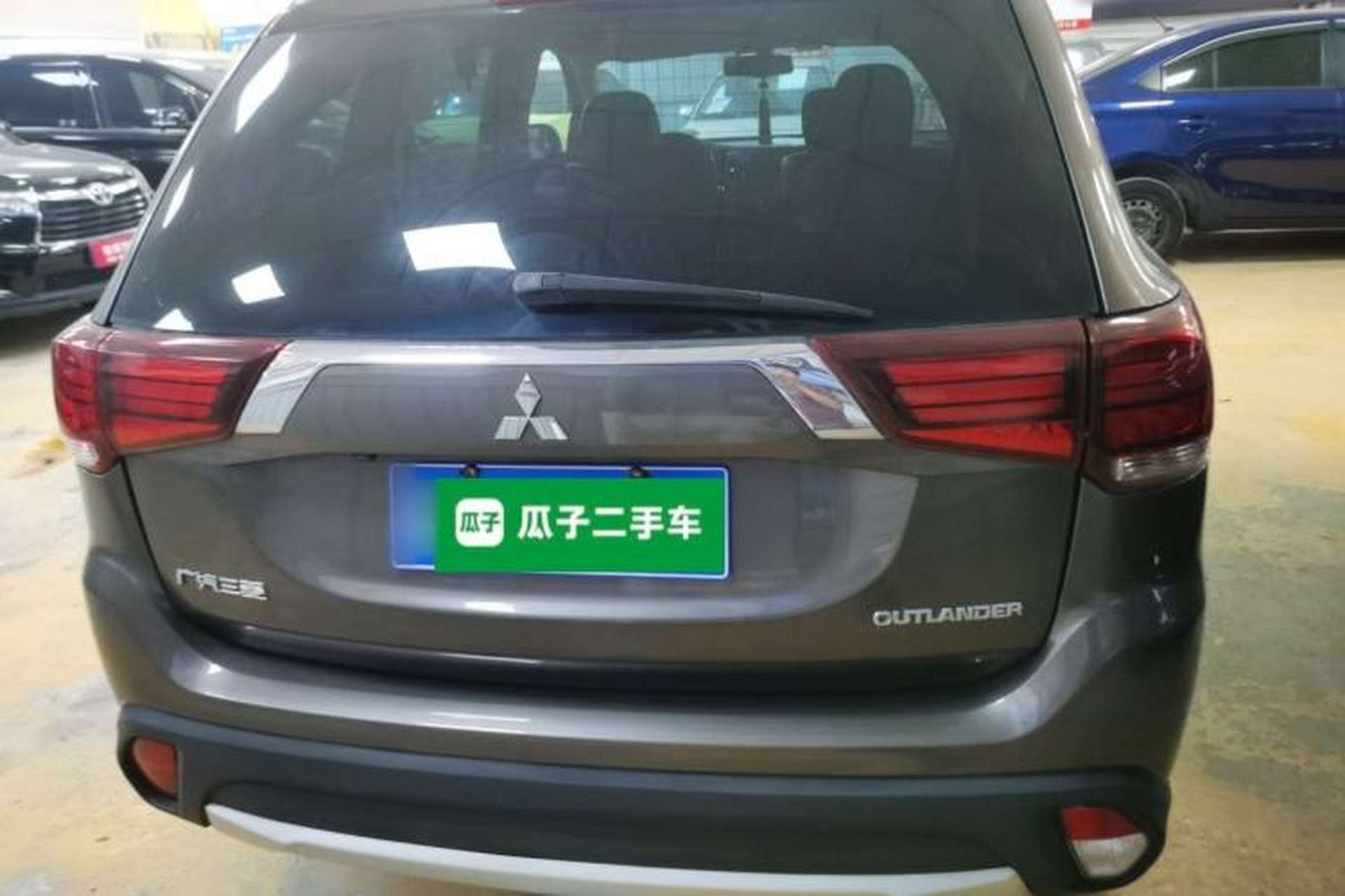 Used Mitsubishi Outlander 2018 2.0L Two-Wheel Drive Glory Edition 5 Seats Rear