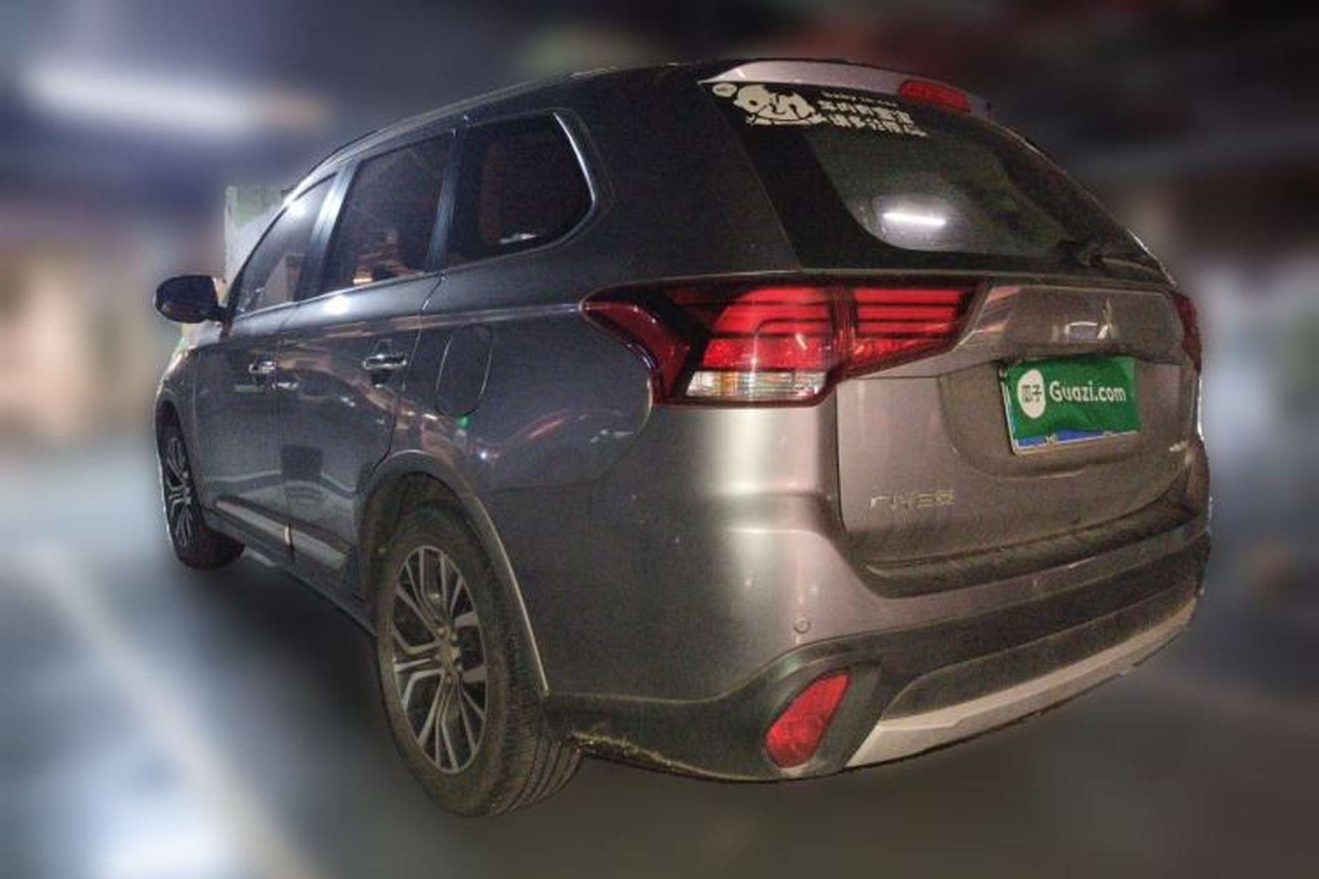 Used Mitsubishi Outlander 2018 2.4L 4x4 Luxury Edition 7-Seater Rear Left 45 Deg