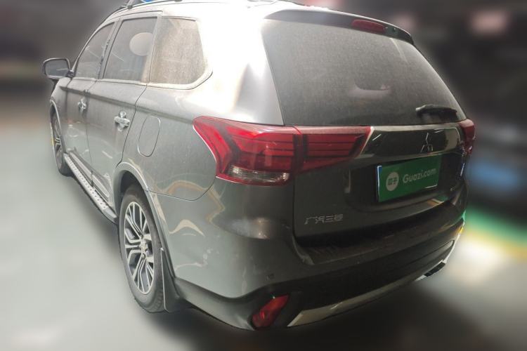 Used Mitsubishi Outlander 2018 2.4L 4x4 Elite Edition 5 Seats Rear Left 45 Deg