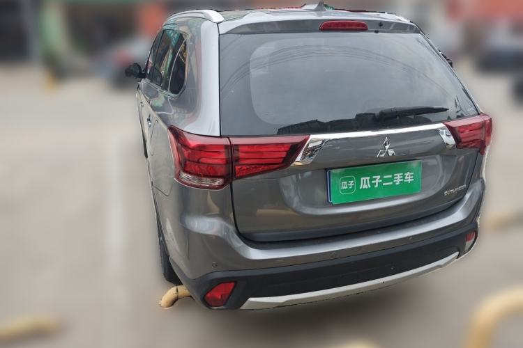 Used Mitsubishi Outlander 2018 2.4L 4x4 Elite Edition 5 Seats Rear Left 45 Deg