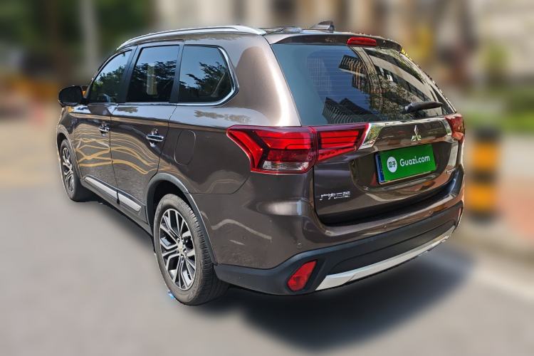 Used Mitsubishi Outlander 2018 2.4L 4x4 Elite Edition 5 Seats Rear Left 45 Deg