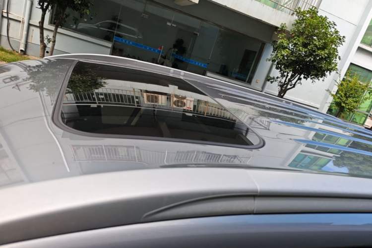 Used Mitsubishi Outlander 2018 2.4L 4x4 Luxury Edition 7-Seater Roof