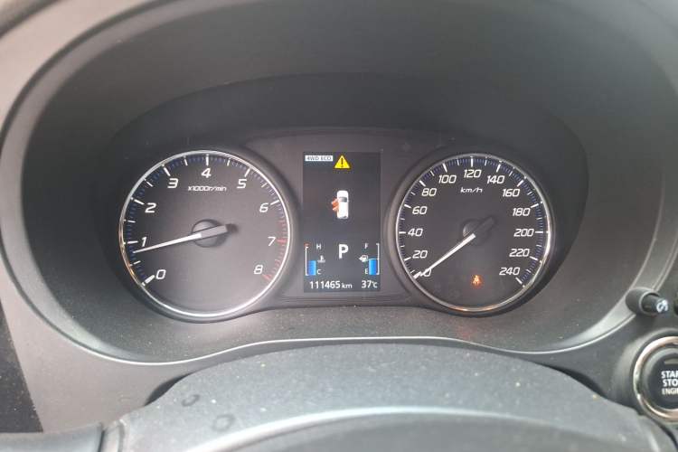 Used Mitsubishi Outlander 2018 2.4L 4x4 Elite Edition 5 Seats Instrument Cluster
