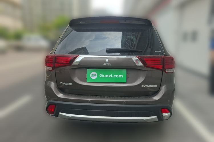 Used Mitsubishi Outlander 2018 2.4L 4x4 Elite Edition 5 Seats Rear