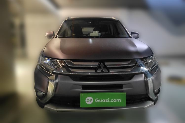 Used Mitsubishi Outlander 2018 2.0L Two-Wheel Drive Glory Edition 5 Seats Front