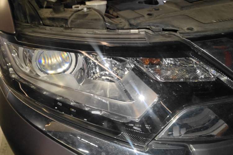 Used Mitsubishi Outlander 2018 2.0L Two-Wheel Drive Glory Edition 5 Seats Right Front Headlight