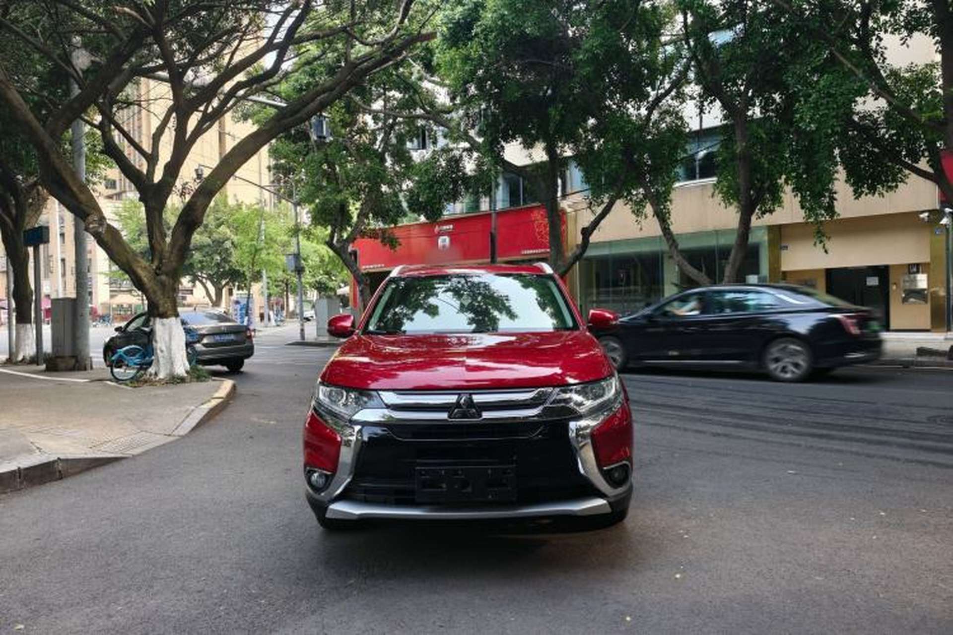 Used Mitsubishi Outlander 2018 2.0L Two-Wheel Drive Glory Edition 5 Seats Exterior 4