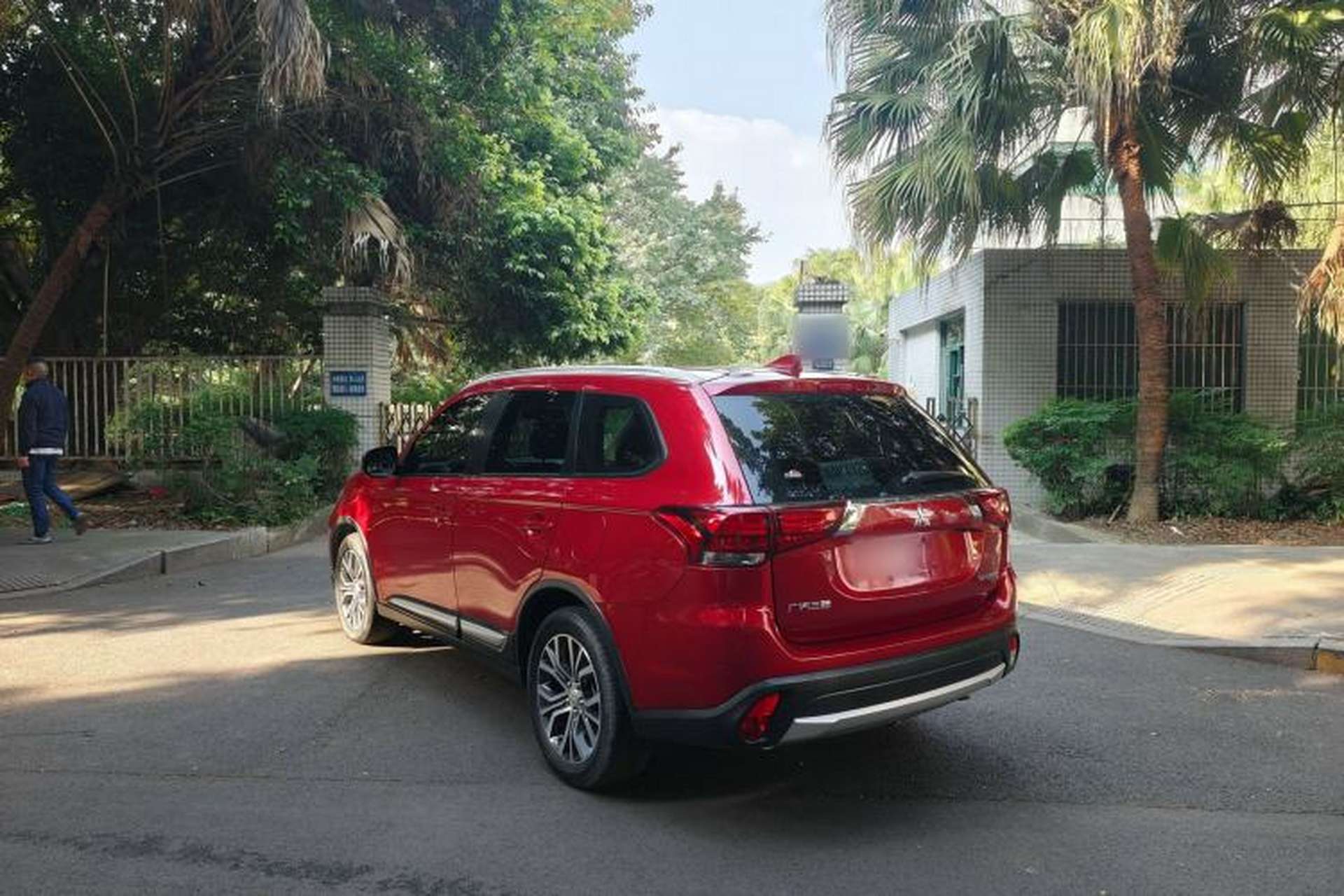 Used Mitsubishi Outlander 2018 2.0L Two-Wheel Drive Glory Edition 5 Seats Exterior 5