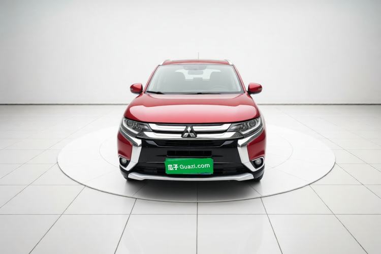 Used Mitsubishi Outlander 2018 2.0L Two-Wheel Drive Glory Edition 5 Seats Front