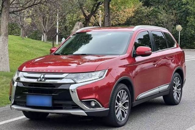 Used Mitsubishi Outlander 2018 2.0L Two-Wheel Drive Glory Edition 5 Seats