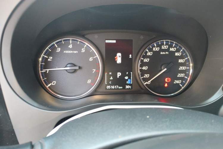 Used Mitsubishi Outlander 2018 2.4L 4x4 Elite Edition 5 Seats Instrument Cluster
