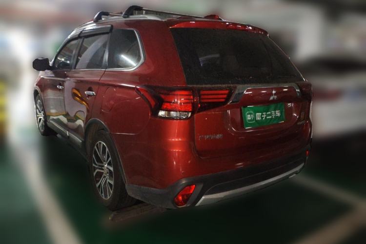 Used Mitsubishi Outlander 2018 2.4L 4x4 Elite Edition 5 Seats Rear Left 45 Deg