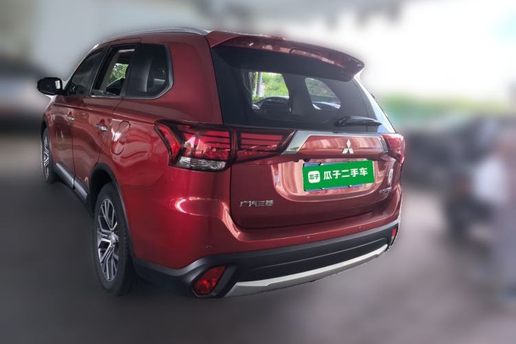 Used Mitsubishi Outlander 2018 2.4L 4x4 Elite Edition 5 Seats Rear Left 45 Deg