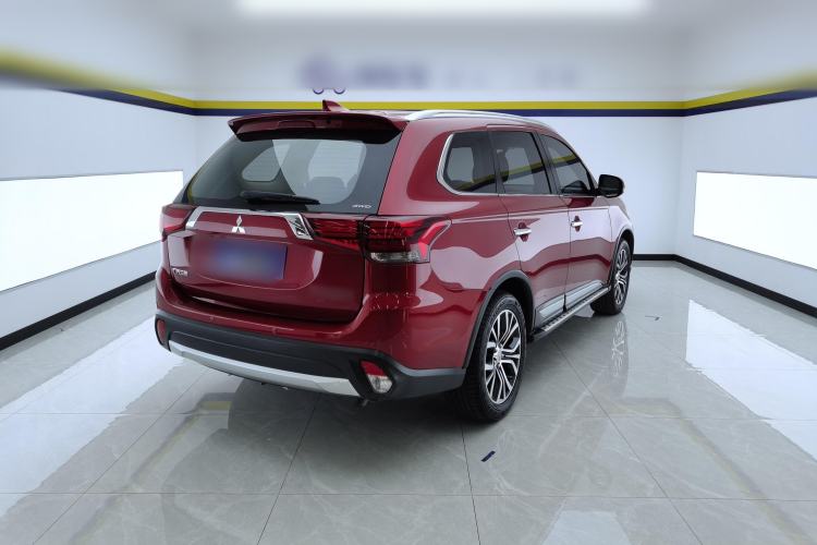 Used Mitsubishi Outlander 2018 2.4L 4x4 Elite Edition 5 Seats Rear Right 45 Deg