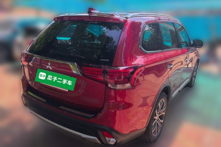 Used Mitsubishi Outlander 2018 2.4L 4x4 Elite Edition 5 Seats Rear Right 45 Deg
